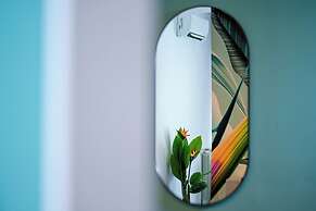 Urban Elegance Stylish Central Stay