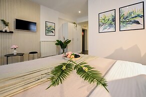 Urban Elegance Stylish Central Stay