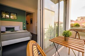 Urban Elegance Stylish Central Stay
