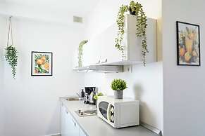 Urban Elegance Stylish Central Stay