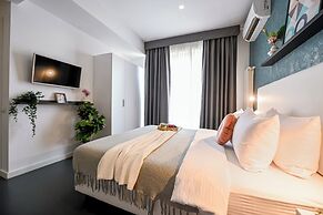 Urban Elegance Stylish Central Stay