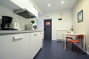 Urban Elegance Stylish Central Stay