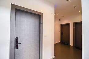 Urban Elegance Stylish Central Stay