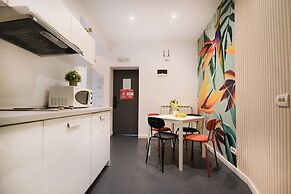 Urban Elegance Stylish Central Stay