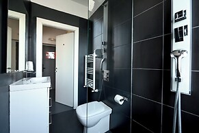 Urban Elegance Stylish Central Stay