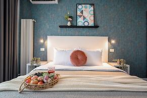Urban Elegance Stylish Central Stay