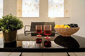 Urban Elegance Stylish Central Stay
