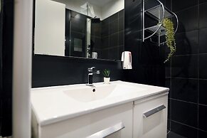 Urban Elegance Stylish Central Stay