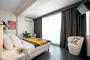 Urban Elegance Stylish Central Stay