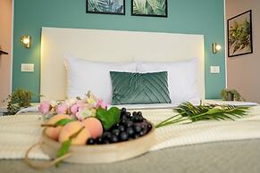 Urban Elegance Stylish Central Stay