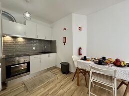Albufeira Skylight 3 With Pool by Homing