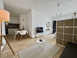 Albufeira Skylight 3 With Pool by Homing