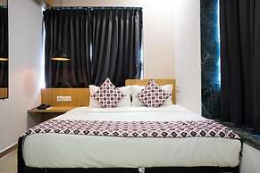 Hotel Saarthi Inn Surat