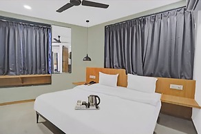 Hotel Saarthi Inn Surat
