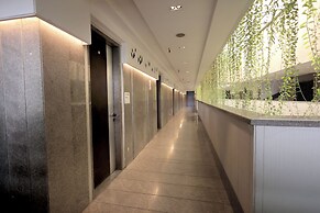 Palm Greens Suites & Banquet