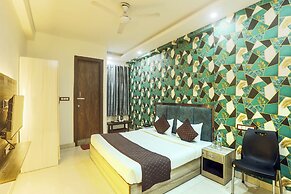 Hotel Popular Suites