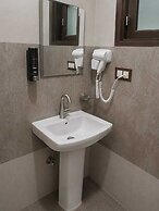 Hotel Popular Suites