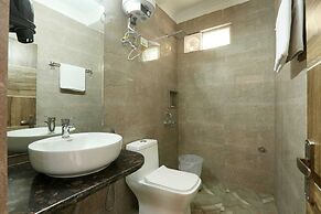 Hotel Popular Suites