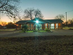Zebra Hilltop Lodge
