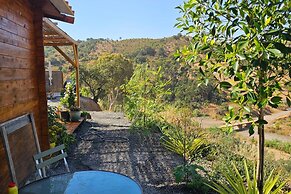 Cabin Sleeps 2 With Enclosed Garden