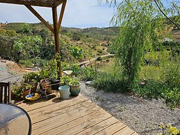 Cabin Sleeps 2 With Enclosed Garden