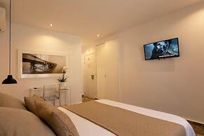Room Boutique 32