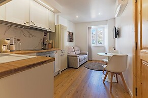 White Angels by Portas do Sol Apartments
