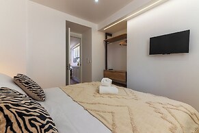 White Angels by Portas do Sol Apartments