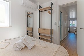 White Angels by Portas do Sol Apartments