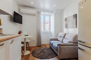 White Angels by Portas do Sol Apartments