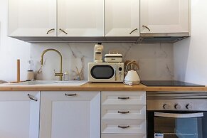 White Angels by Portas do Sol Apartments