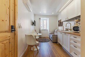 White Angels by Portas do Sol Apartments