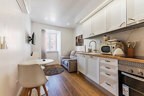 White Angels by Portas do Sol Apartments
