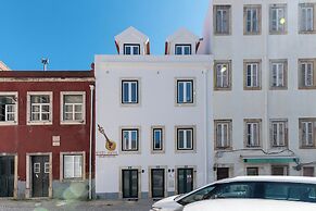 White Angels by Portas do Sol Apartments