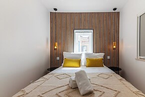 White Angels by Portas do Sol Apartments
