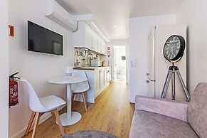 White Angels by Portas do Sol Apartments