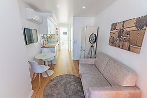 White Angels by Portas do Sol Apartments