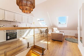 White Angels by Portas do Sol Apartments