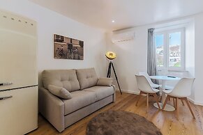 White Angels by Portas do Sol Apartments