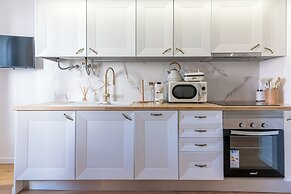 White Angels by Portas do Sol Apartments