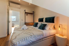 White Angels by Portas do Sol Apartments