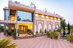ELIVAAS Prive Mountain Creek 1 Luxe Room