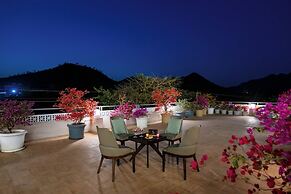 ELIVAAS Prive Mountain Creek 1 Luxe Room