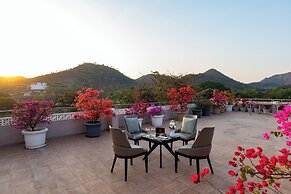 ELIVAAS Prive Mountain Creek 1 Luxe Room