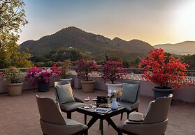 ELIVAAS Prive Mountain Creek 1 Luxe Room
