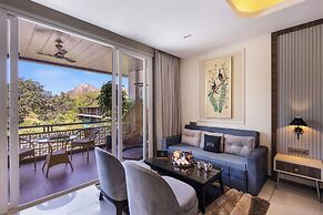 ELIVAAS Prive Mountain Creek 1 Luxe Room