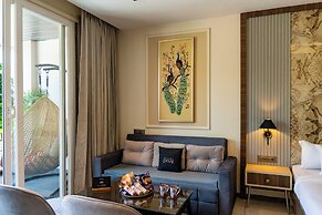 ELIVAAS Prive Mountain Creek 1 Luxe Room