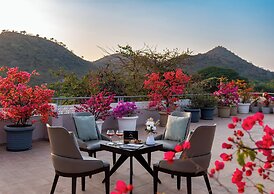 ELIVAAS Prive Mountain Creek 1 Luxe Room