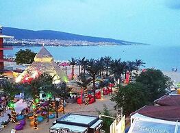 Largo Beach Hotel
