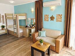 Largo Beach Hotel
